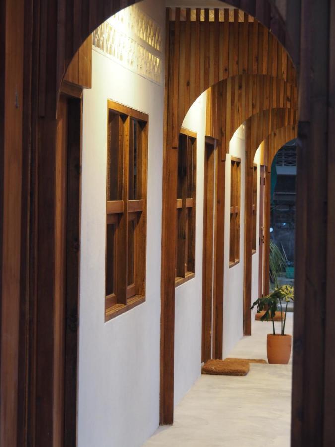 Makai Nap Hotel Thai Mueang Bagian luar foto