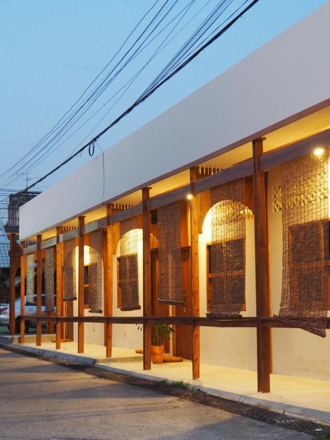 Makai Nap Hotel Thai Mueang Bagian luar foto
